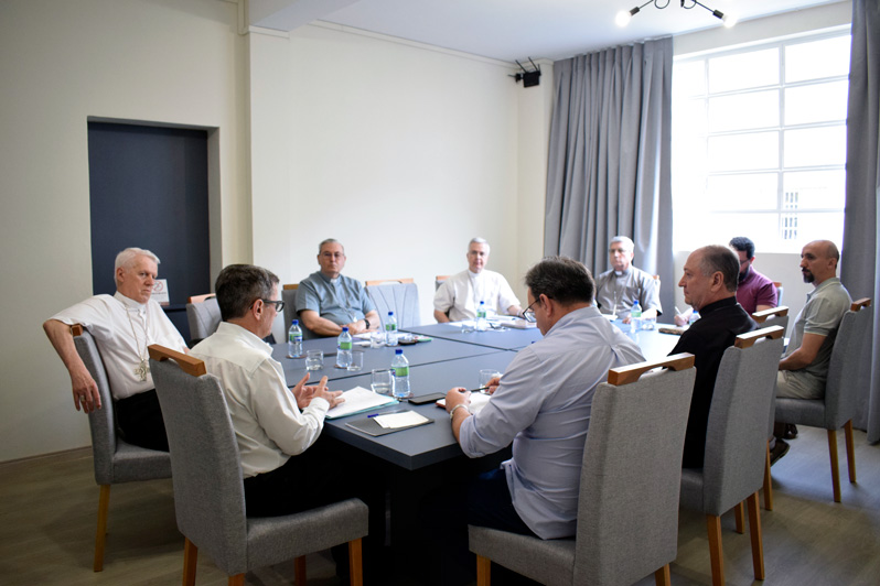 Direção da Faculdade Dehoniana se reúne com Bispos da região