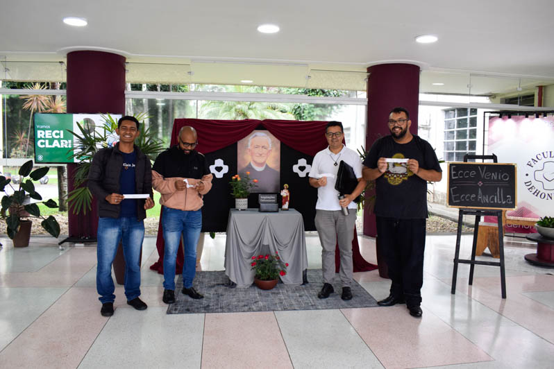 Dehoniana comemora os 183 anos de Padre Leon Dehon